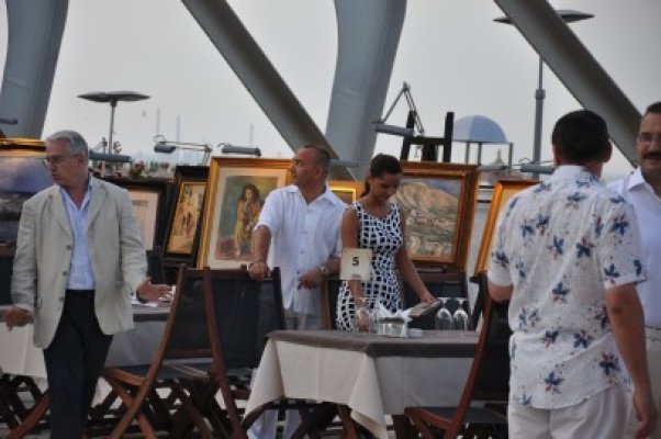 Milionarii Constanţei au cumpărat tablouri la licitaţia de Orientalism din Mamaia